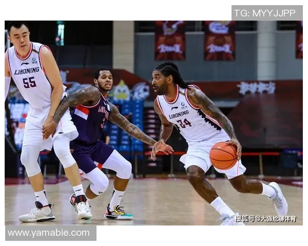 成都足球队与杭州足球队赛后复盘分析比赛节奏与战术表现的深度探讨 成都足球队与杭州足球队赛后复盘分析比赛节奏与战术表现的深度探讨